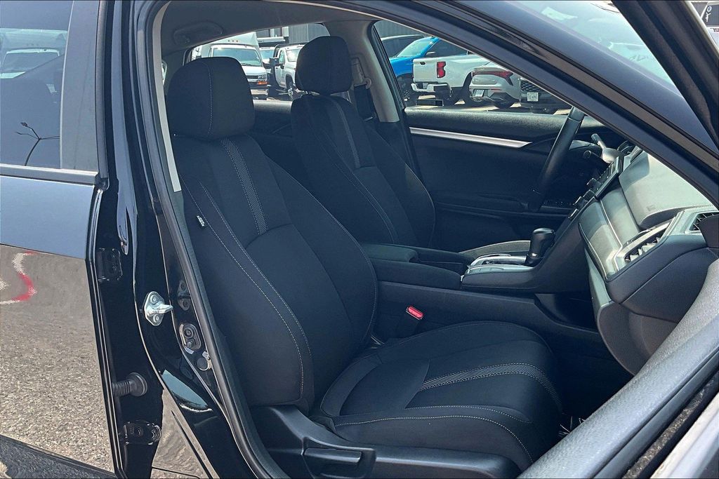 Vehicle image 15 of 36