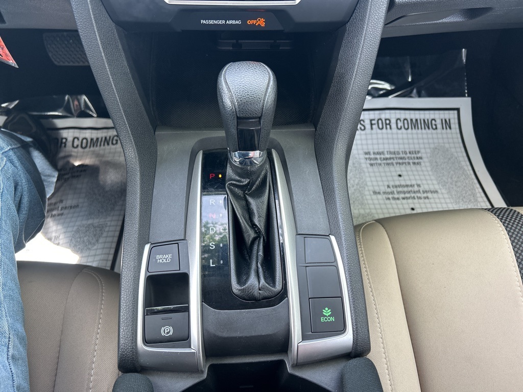 Vehicle image 28 of 46