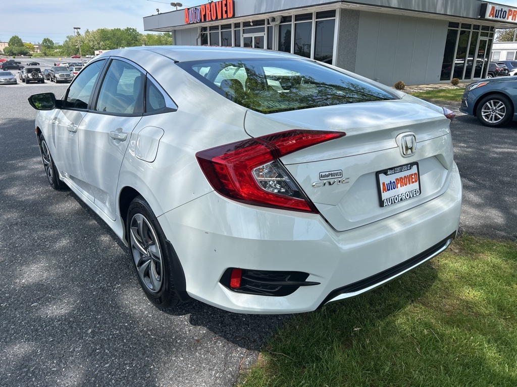 Vehicle image 7 of 46