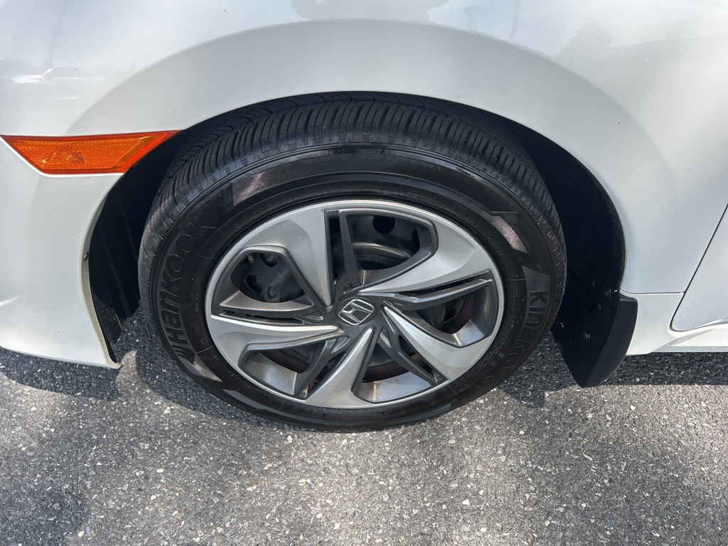 Vehicle image 12 of 46