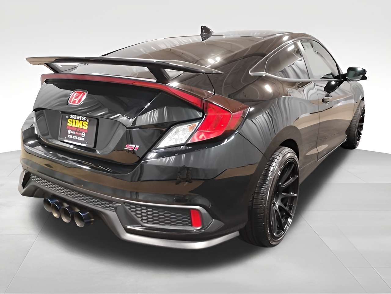 Vehicle image 41 of 44