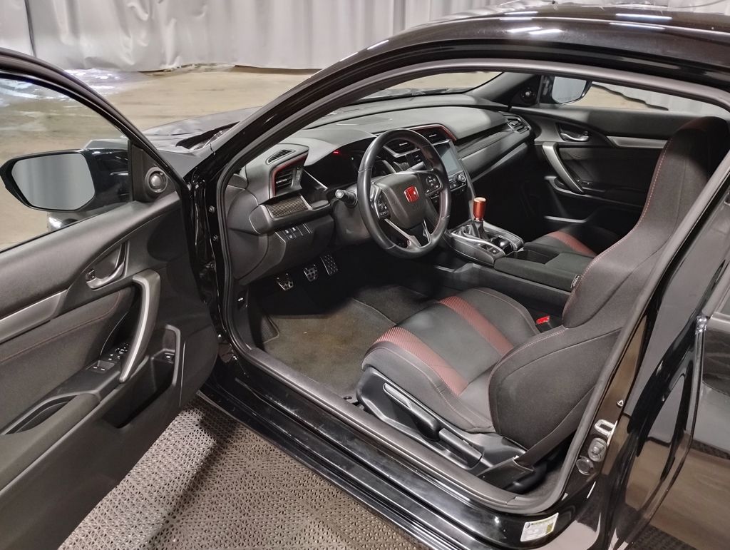 Vehicle image 12 of 44