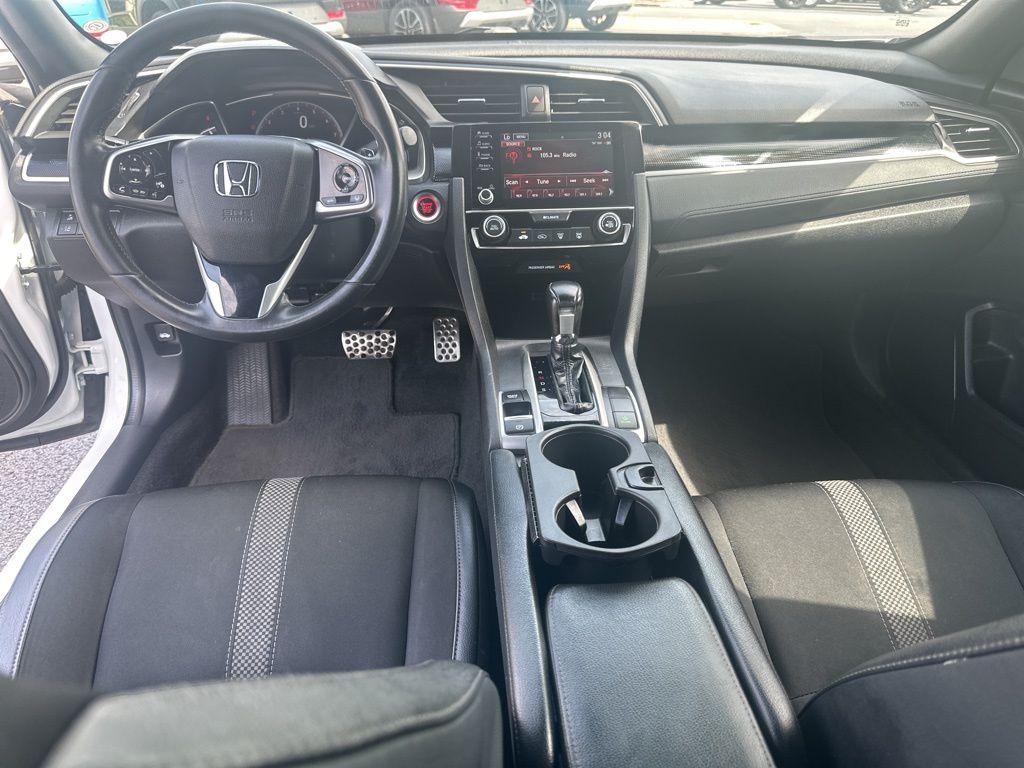 Vehicle image 19 of 27