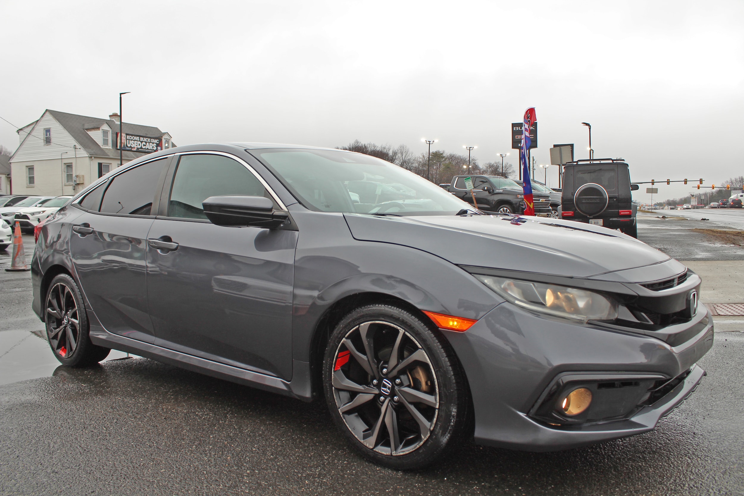 2020 Honda Civic Sport Image 2 of 20