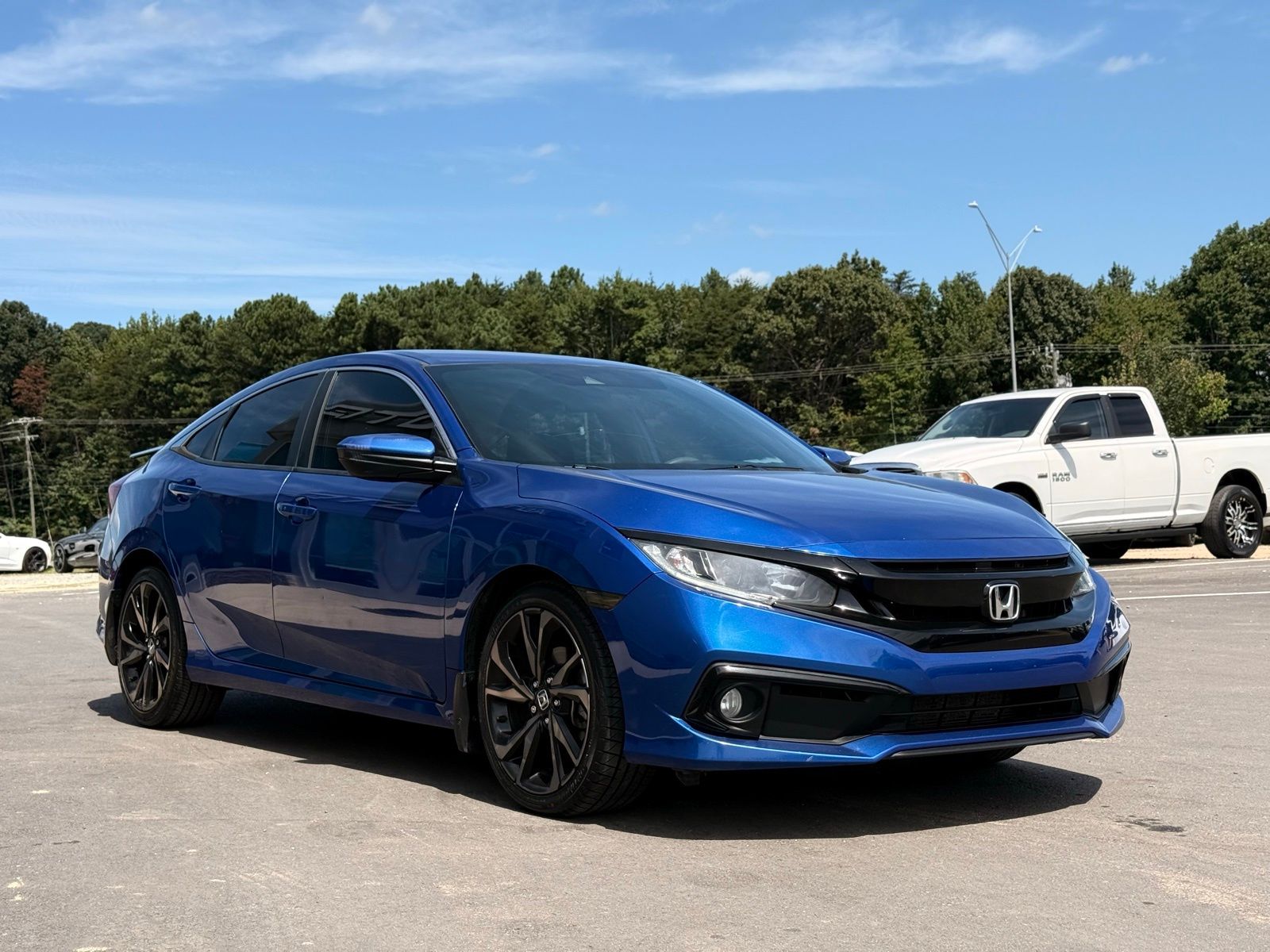 2020 Honda Civic Sport Image 4 of 33