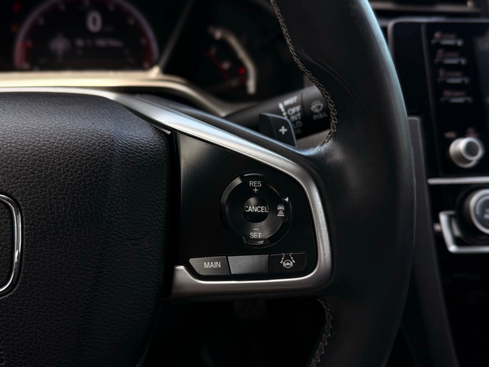 2020 Honda Civic Sport Image 32 of 33