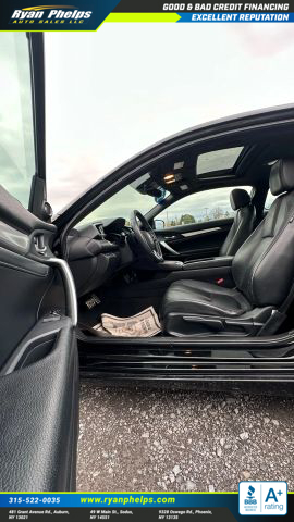 2020 Honda Civic Touring Image 1 of 7