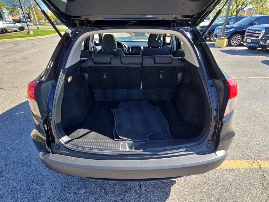 Vehicle image 12 of 33