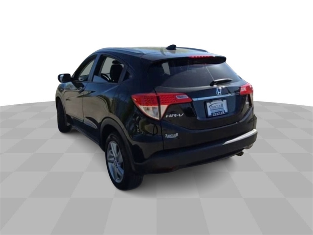 Vehicle image 8 of 33