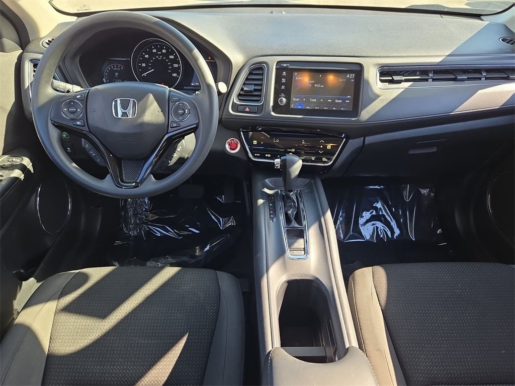 Vehicle image 18 of 33