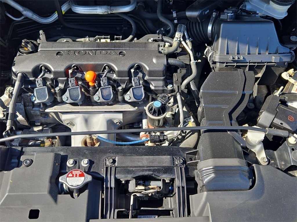 Vehicle image 10 of 33