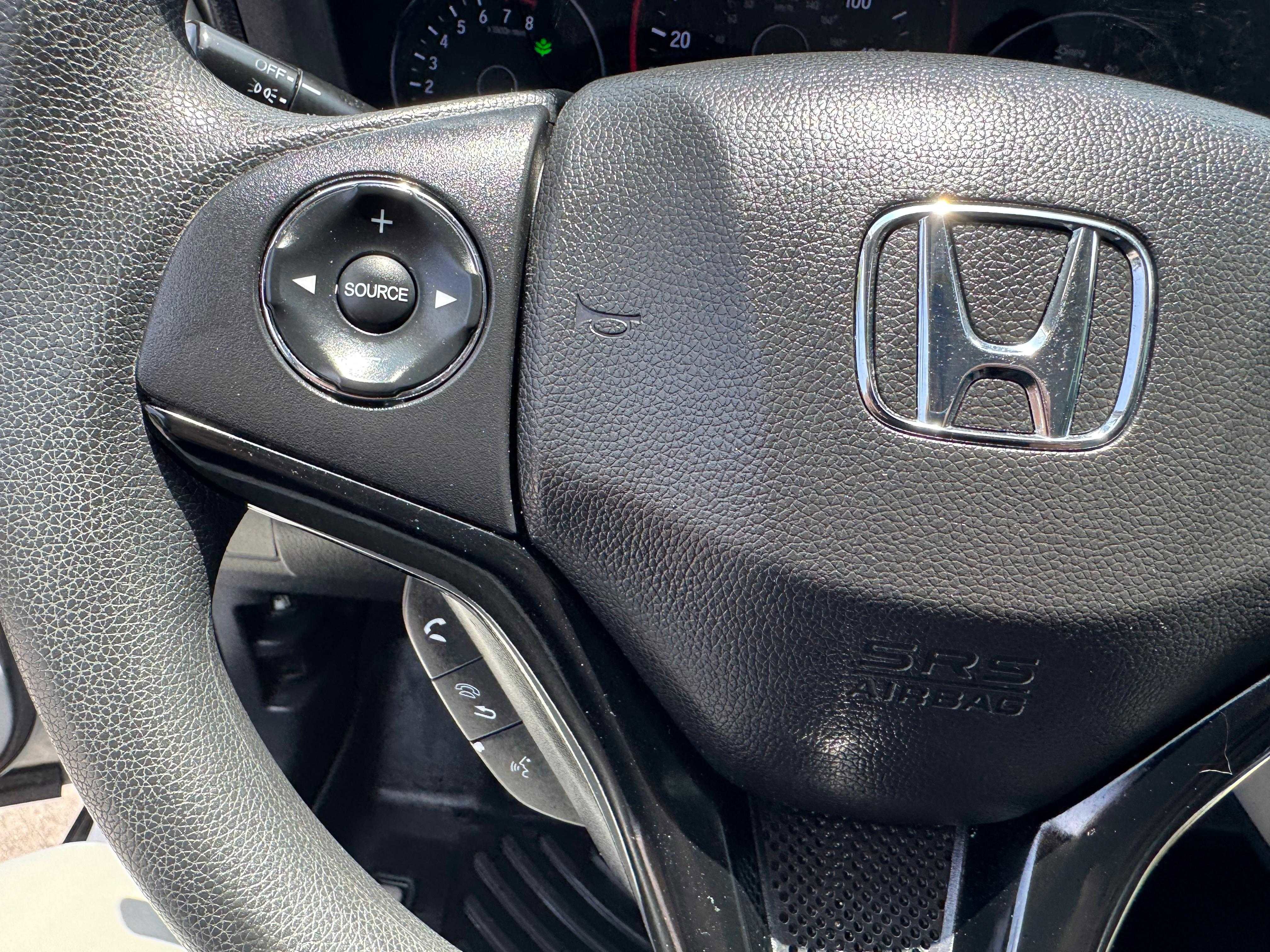 Vehicle image 30 of 63