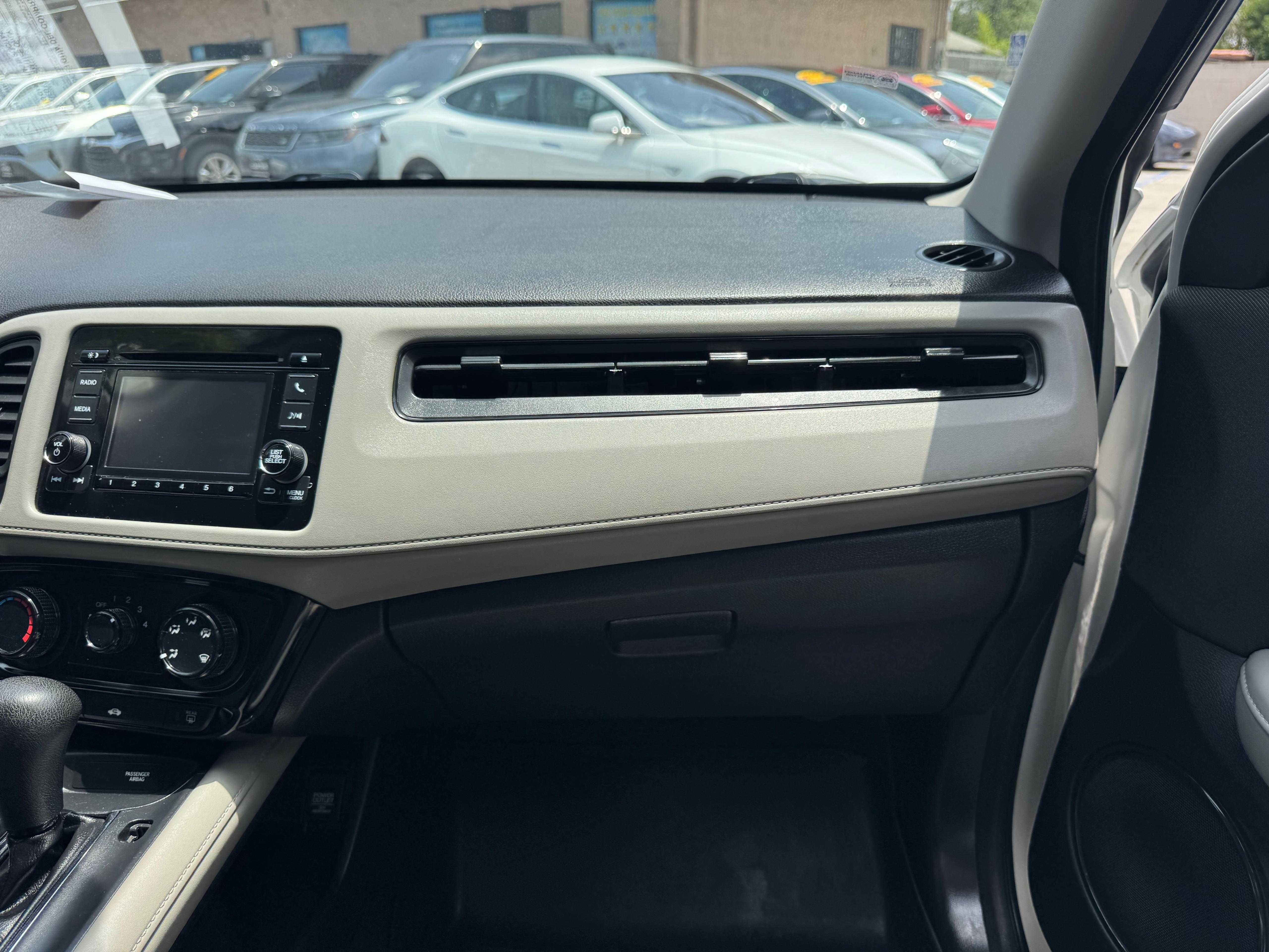 Vehicle image 43 of 63