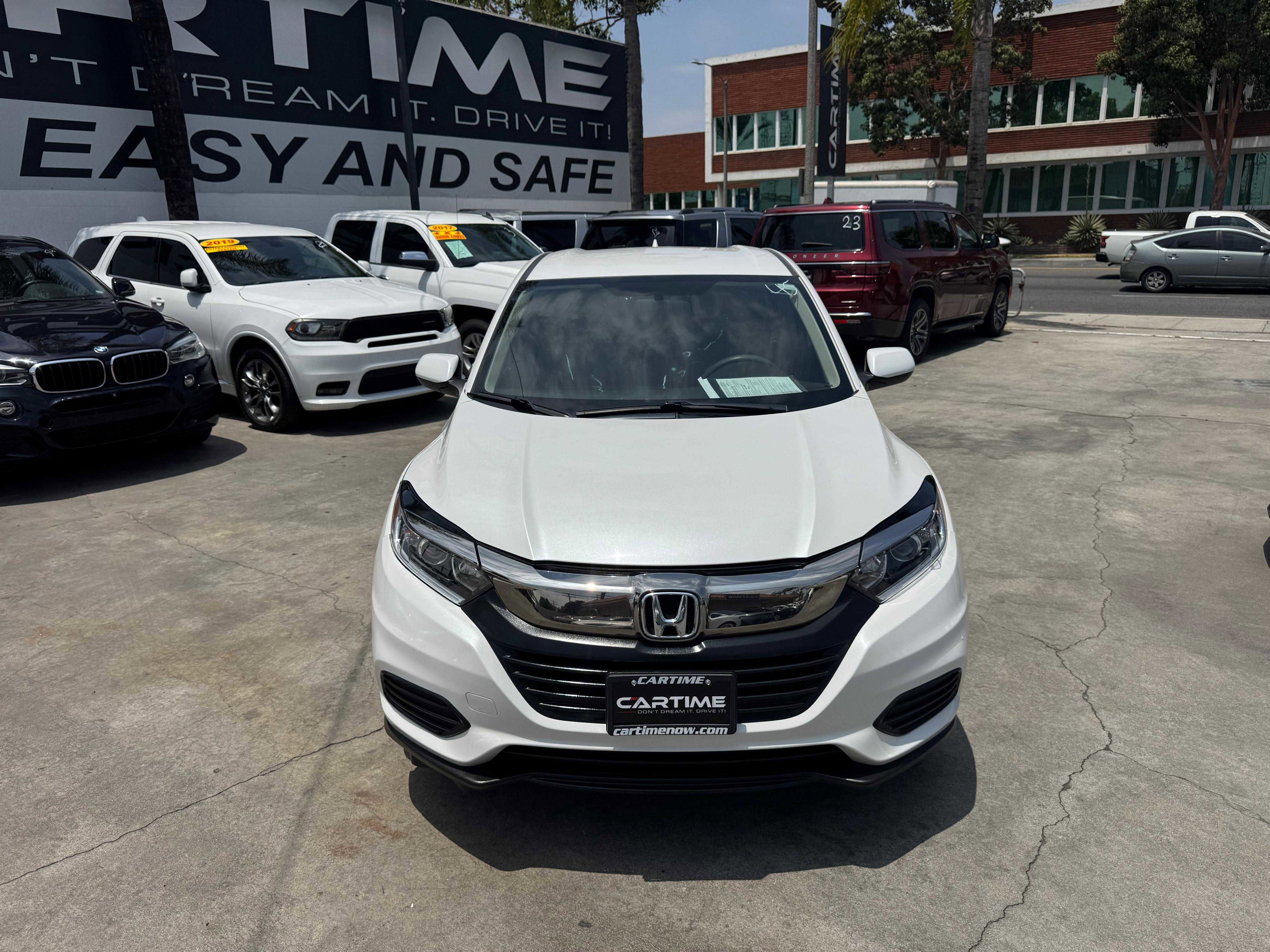 Vehicle image 4 of 63