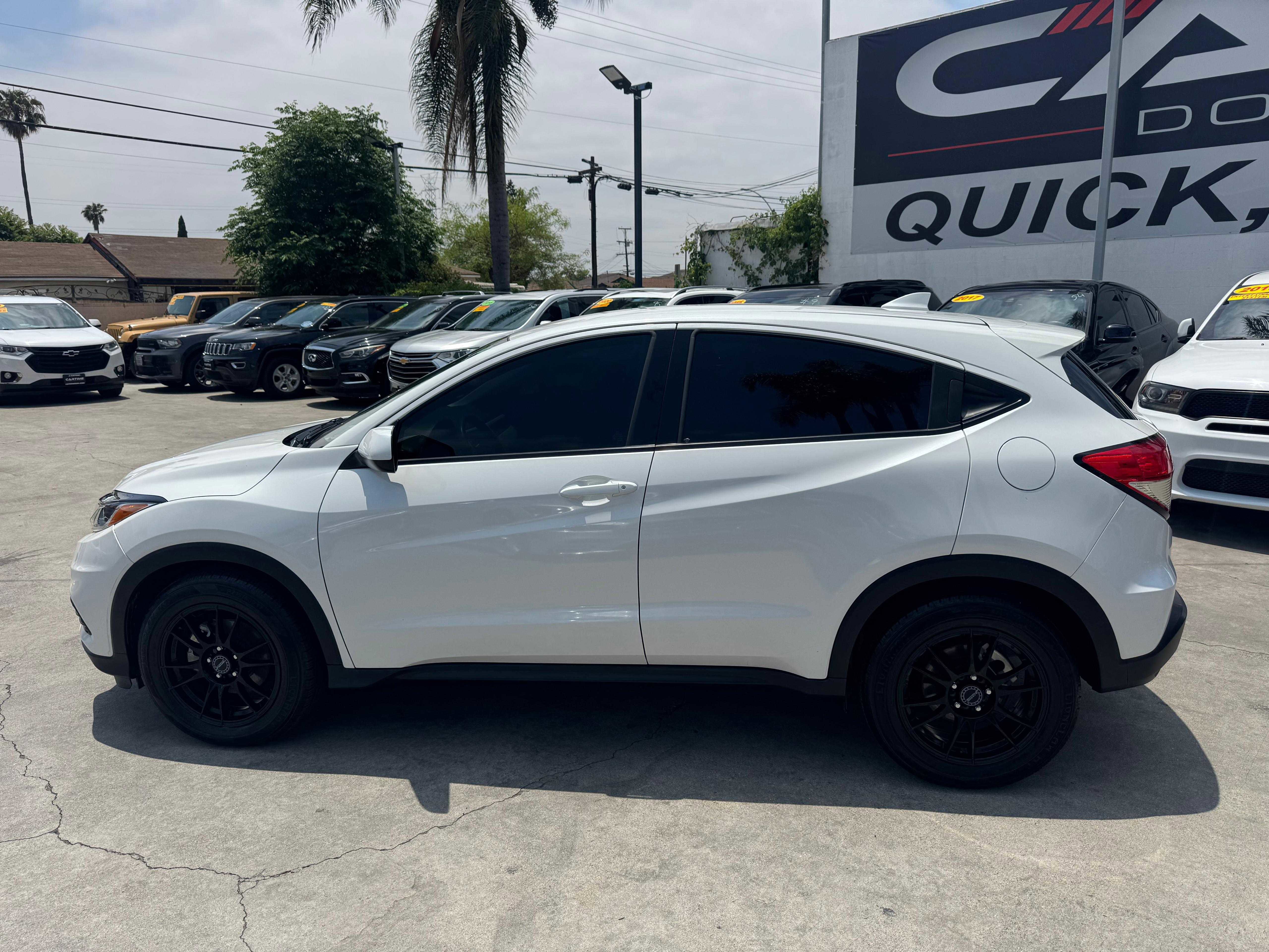 Vehicle image 14 of 63