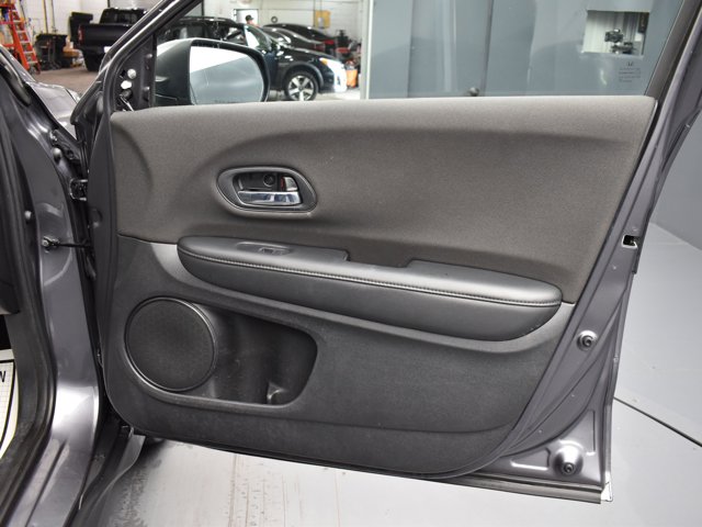 2020 Honda HR-V LX Image 34 of 35