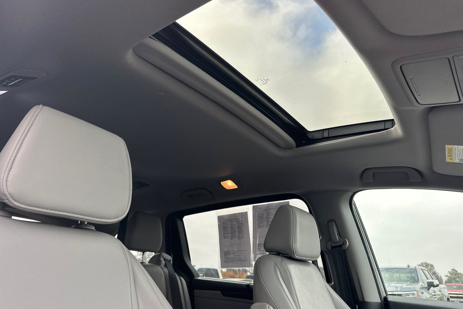 2020 Honda Odyssey EX-L Image 14 of 30