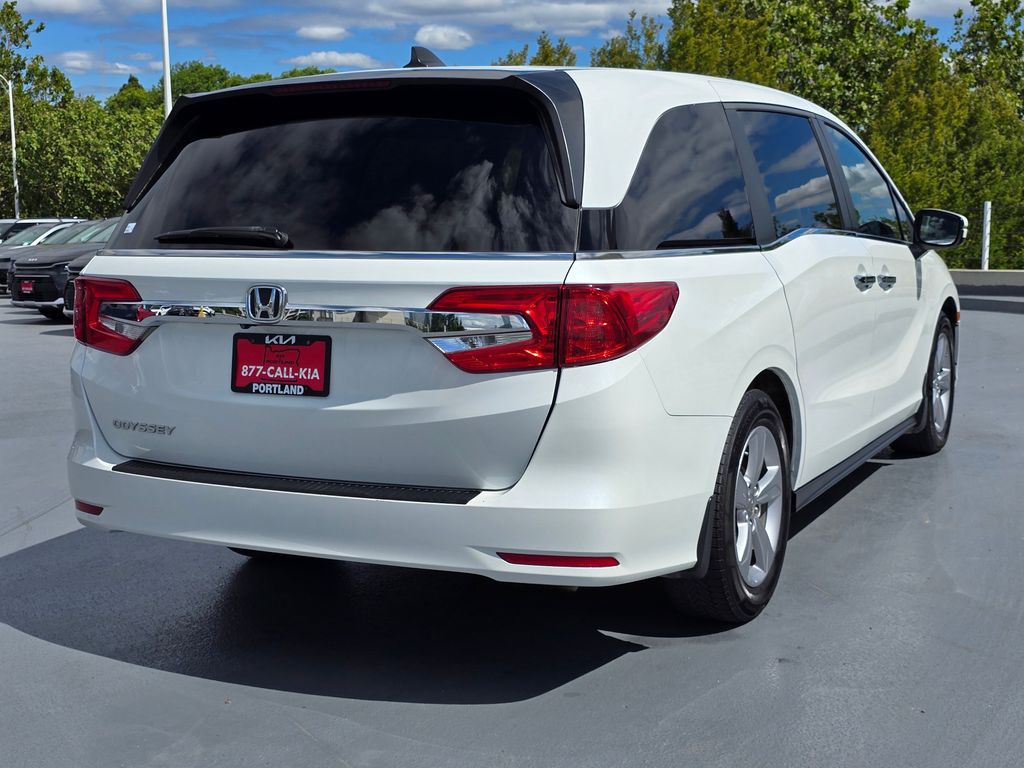 Vehicle image 5 of 31