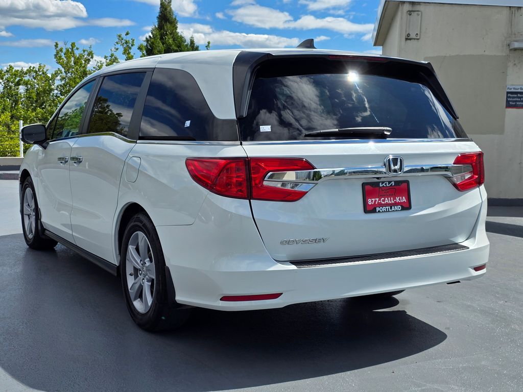 Vehicle image 7 of 31