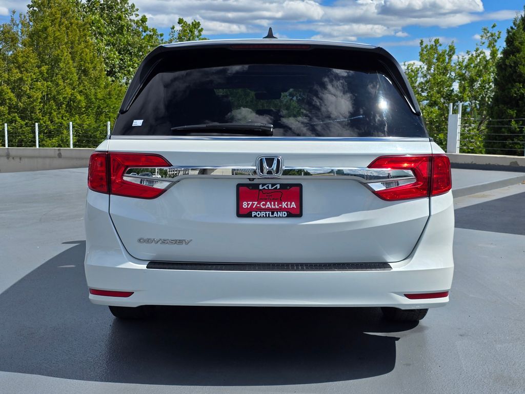 Vehicle image 6 of 31