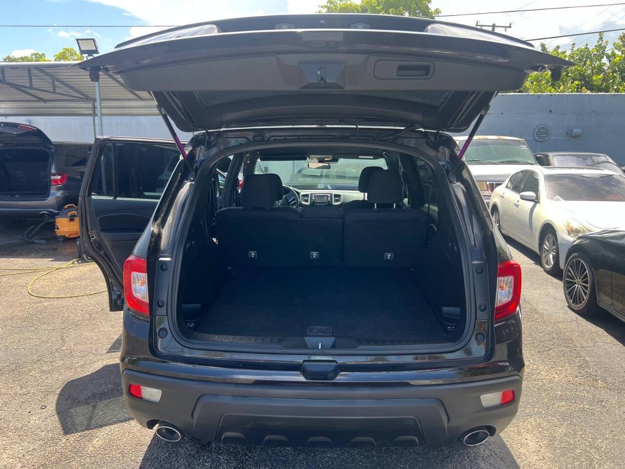 2020 Honda Passport Sport Image 6 of 30