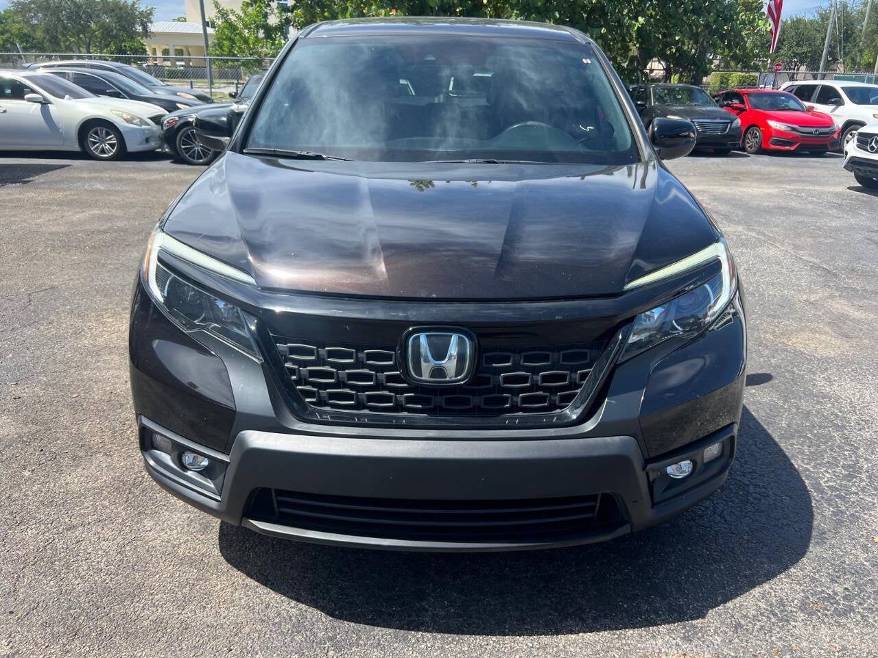 2020 Honda Passport Sport Image 2 of 30