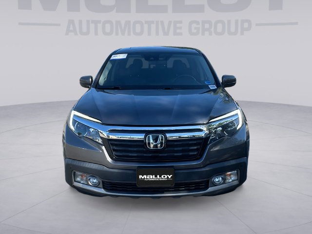 2020 Honda Ridgeline RTL-E Image 2 of 25