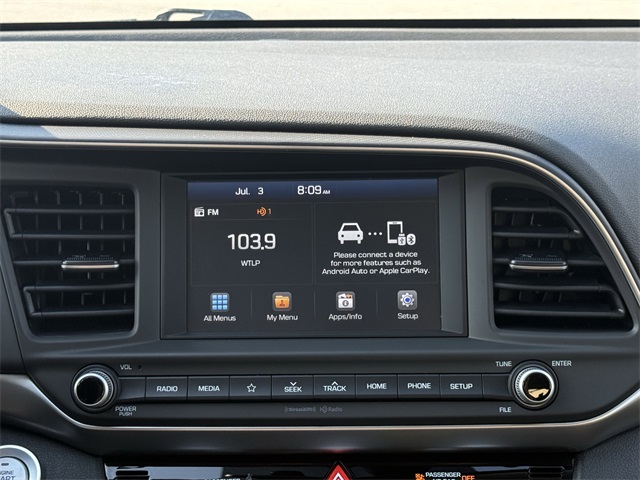 Vehicle image 16 of 24