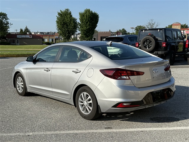 Vehicle image 7 of 24