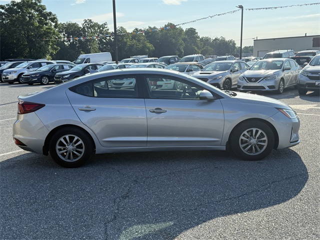 Vehicle image 4 of 24
