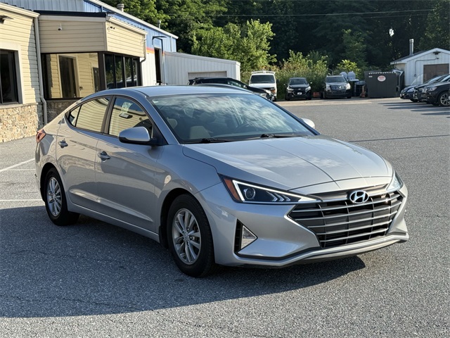 Vehicle image 3 of 24