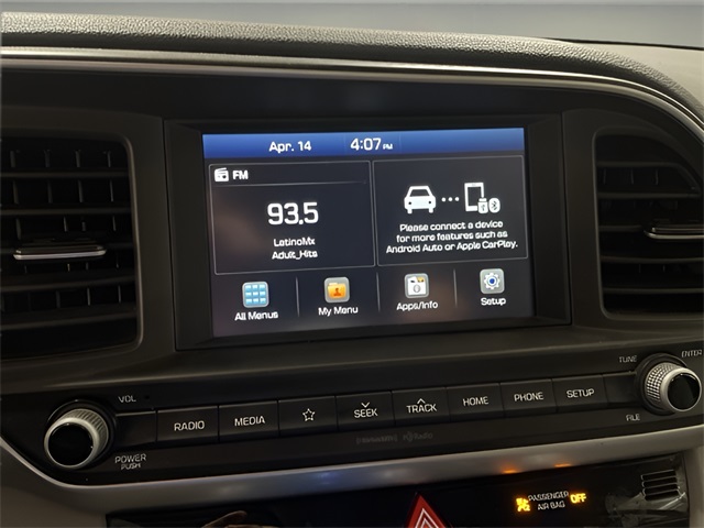Vehicle image 18 of 24