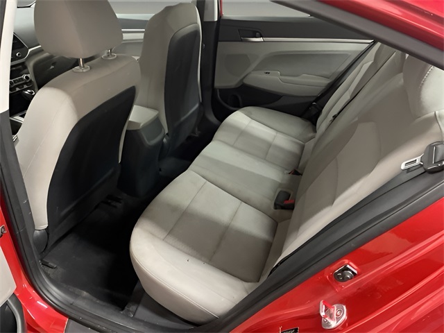 Vehicle image 11 of 24