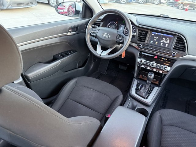 Vehicle image 14 of 26