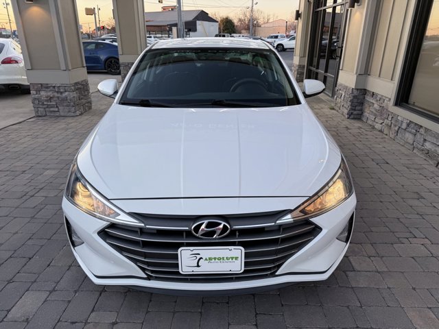 Vehicle image 3 of 26