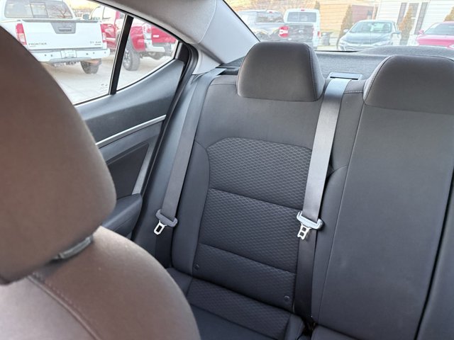 Vehicle image 25 of 26