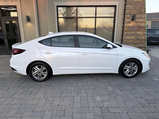 Vehicle image 7 of 26