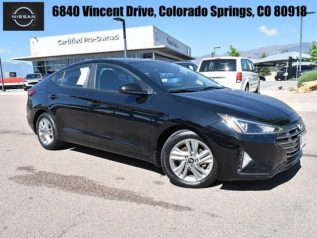 Vehicle image 4 of 40