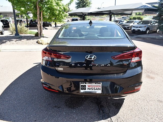 Vehicle image 8 of 40