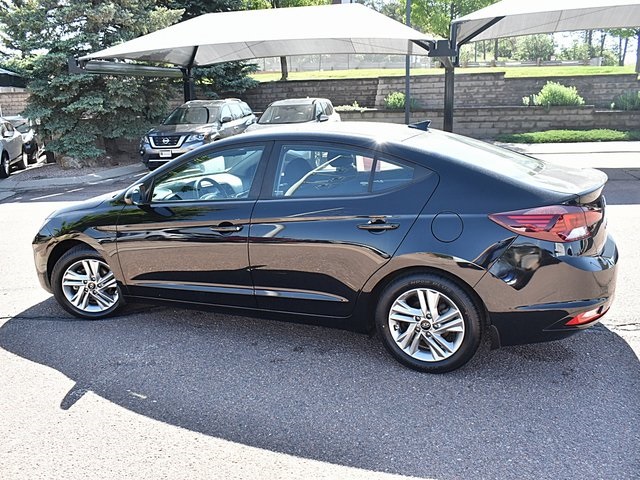 Vehicle image 12 of 40