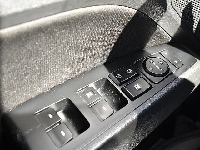 Vehicle image 39 of 40