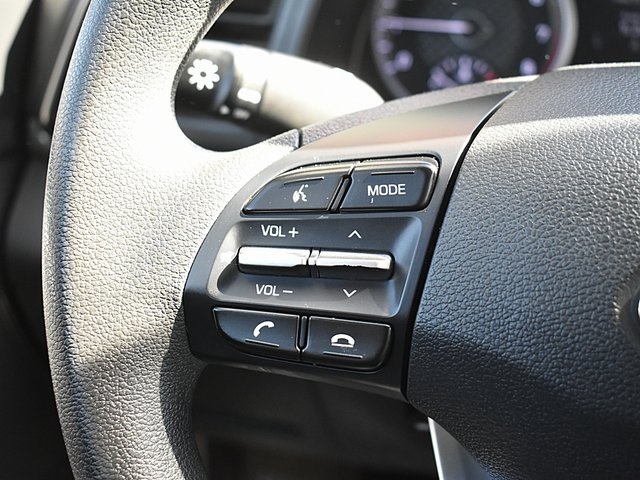 Vehicle image 38 of 40