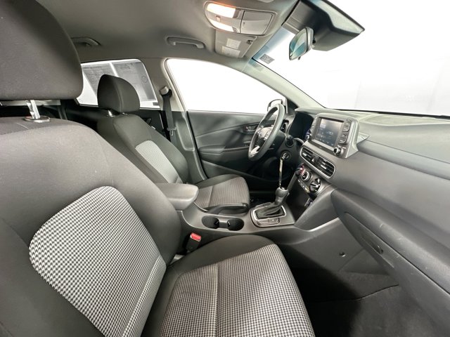 Vehicle image 25 of 28