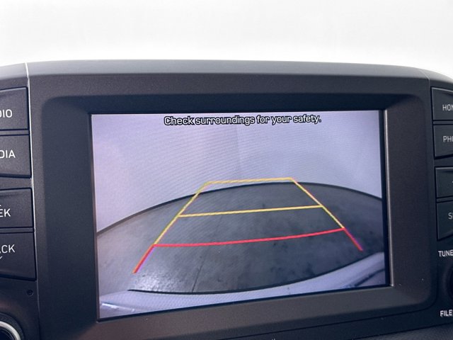 Vehicle image 13 of 28