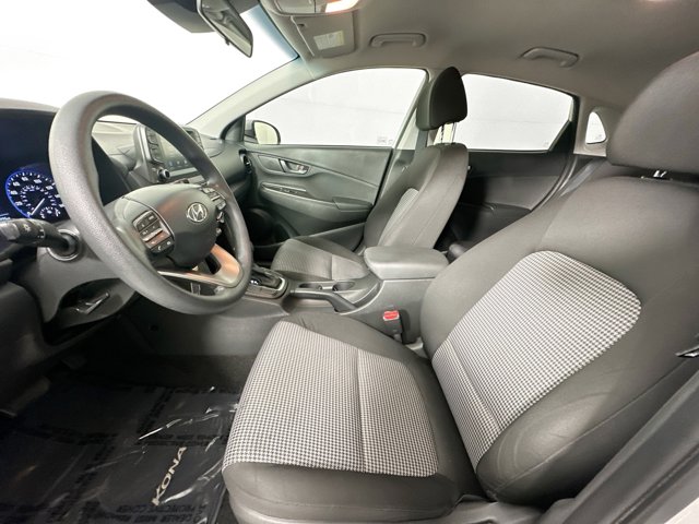 Vehicle image 19 of 28
