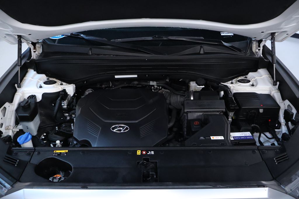 Vehicle image 9 of 43