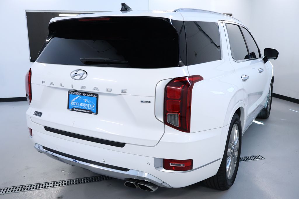 Vehicle image 5 of 43