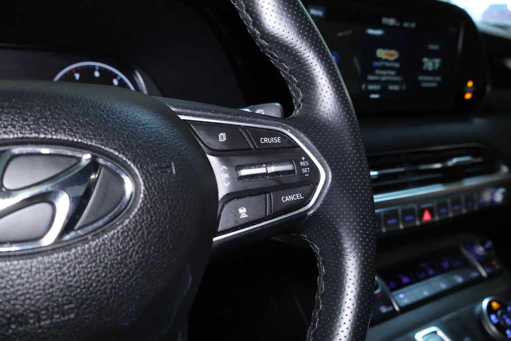 Vehicle image 40 of 43