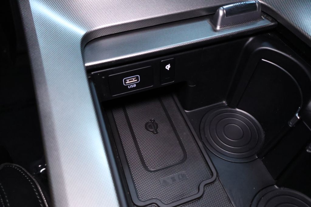 Vehicle image 42 of 43