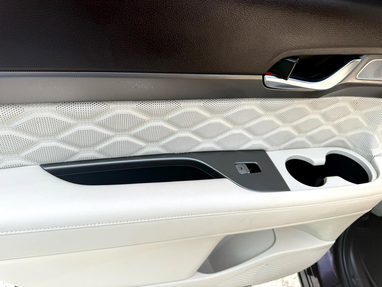 2020 Hyundai Palisade Limited Image 25 of 41